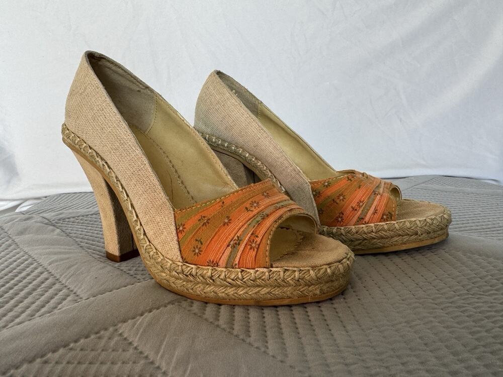 Women's 3.5 Heel Canvas Pumps Lower East side Size 7.5